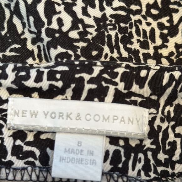 New York & Company Black and White Stretch Pencil Skirt Size 8 - Picture 7 of 9